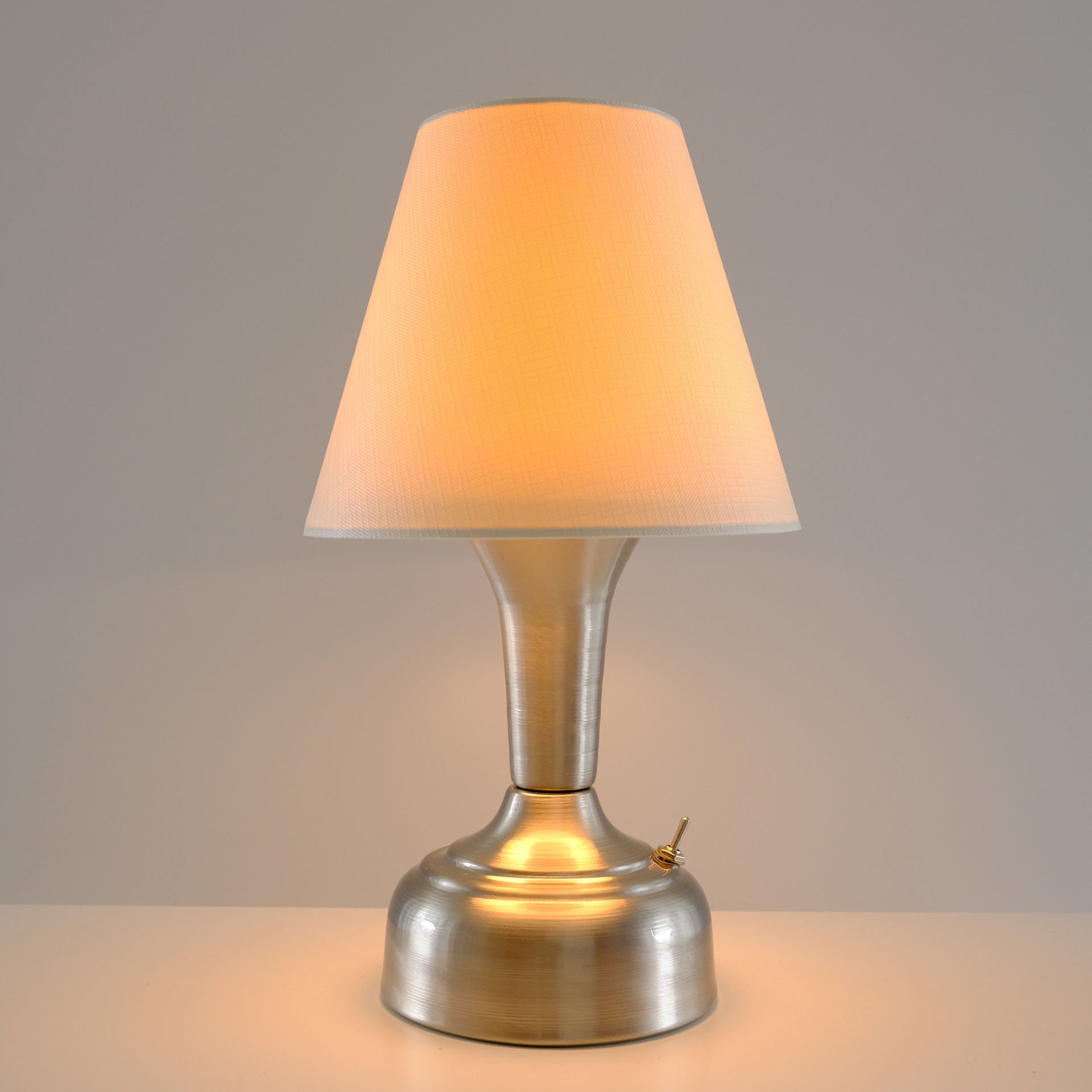 Masa Üstü Pilli Armatür B-111-MK