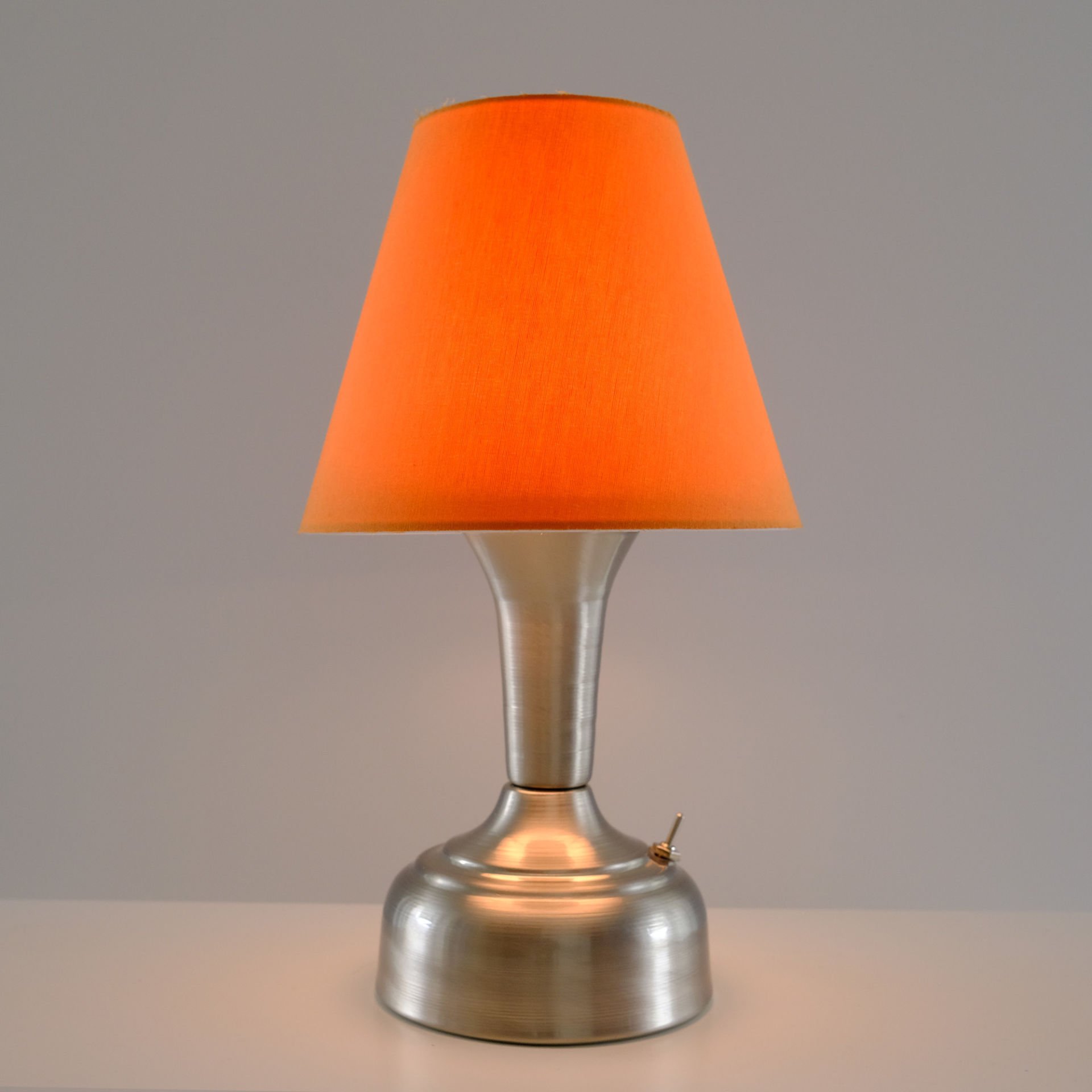 Masa Üstü Pilli Armatür B-145-MK