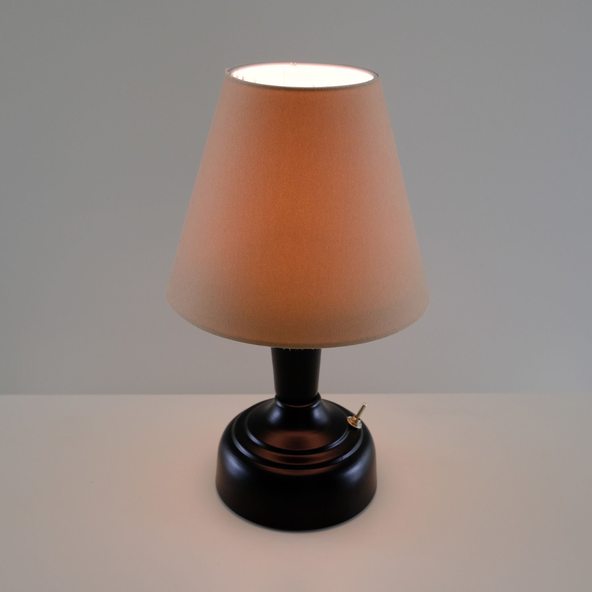 Masa Üstü Pilli Armatür B-128-SY